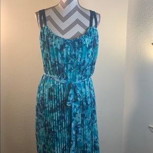 Floral Pleated Maxi Dress